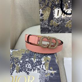 Официальный сайт Dior. Модель с подиума. Создана с особым внимани