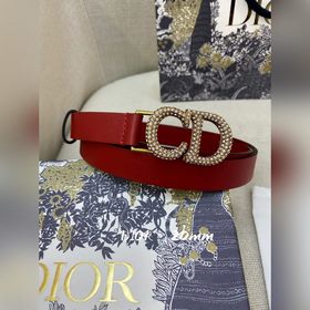 Официальный сайт Dior. Модель с подиума. Создан с особым внимание