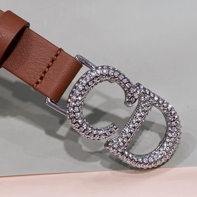Новая модель Dior 23 для нового года, поясная пряжка в форме седл