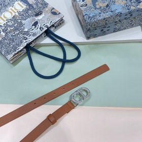 Новая модель Dior 23 для нового года, поясная пряжка в форме седл