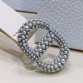 Dior Pearl латунь, металл, двусторонняя телячья кожа, внутренняя 