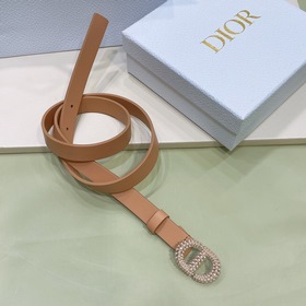 Dior жемчуг, латунь, двусторонняя телячья кожа, внутренняя сторон