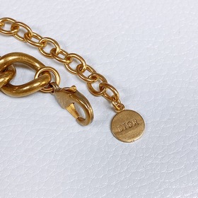 dior 22 Цепочка для пояса Dior Caro с характерными звеньями виде 