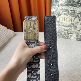 Эта металлическая пряжка для ремня из латуни с покрытием от Dior 