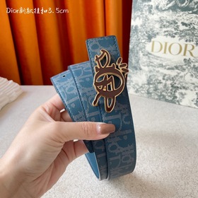 Эта металлическая пряжка для ремня из латуни с покрытием от Dior 