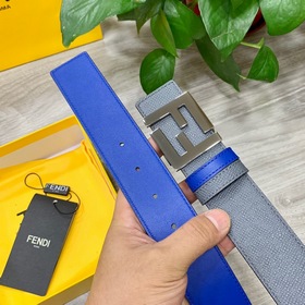 FENDI (Фенди) Модель, аналогичная представленной в магазине. Шири
