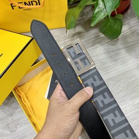 FENDI (Фенди) пояс, аналогичный представленному в магазине, ширин
