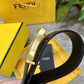 FENDI (Фенди) пояс, аналогичный представленному в магазине, ширин
