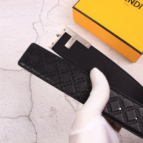 FENDl (Fendi) ширина 38 мм, изготовлен из импортной телячьей кожи