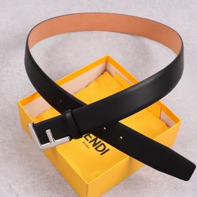 FENDl (Fendi) ширина 38 мм, изготовлен из импортной телячьей кожи