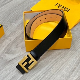 FENDI (Фенди) Модель, аналогичная представленной в магазине. Шири