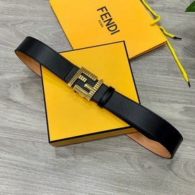 FENDI (Фенди) Модель, аналогичная представленной в магазине. Шири