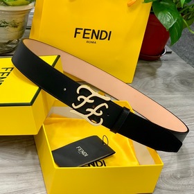 FENDl (Fendi) Модель, аналогичная представленной в магазине. Двус