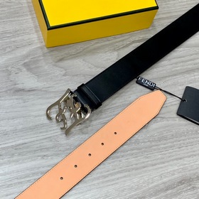 FENDl (Fendi) Модель, аналогичная представленной в магазине. Двус