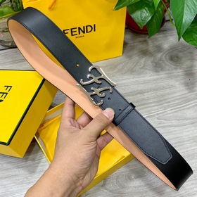 FENDl (Fendi) Модель, аналогичная представленной в магазине. Двус