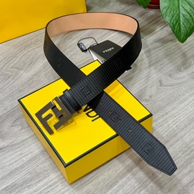 FENDI (Фенди) Модель, аналогичная представленной в магазине. Шири