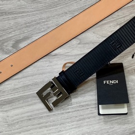 FENDI (Фенди) Модель, аналогичная представленной в магазине. Шири