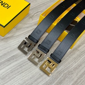FENDI (Фенди) Модель, аналогичная представленной в магазине. Шири