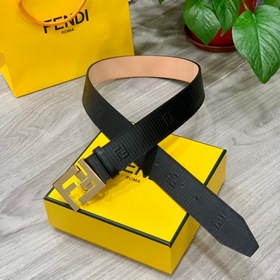 FENDI (Фенди) Модель, идентичная представленной в магазине. Ширин