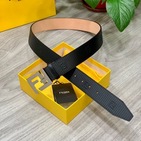 FENDI (Фенди) Модель, аналогичная представленной в магазине. Шири