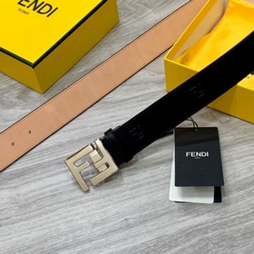 FENDI (Фенди) Модель, аналогичная представленной в магазине. Шири