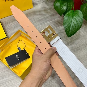FENDI (Фенди) Модель, идентичная представленной в магазине. Ширин