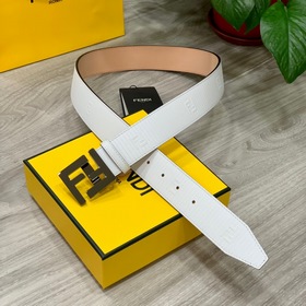 FENDI (Фенди) Модель, идентичная представленной в магазине. Ширин