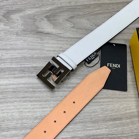 FENDI (Фенди) Модель, идентичная представленной в магазине. Ширин