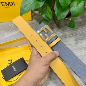 FENDI (Фенди) Модель, идентичная представленной в магазине. Ширин