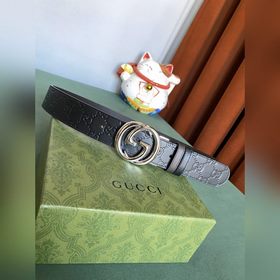 GUCCI Двусторонний пояс GUCCI шириной 3,7 см, одна сторона из кож