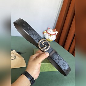GUCCI Двусторонний пояс GUCCI шириной 3,7 см, одна сторона из кож