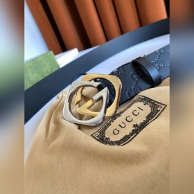Классический ремень Gucci с тиснением, шириной 4,0 см, с пряжкой,