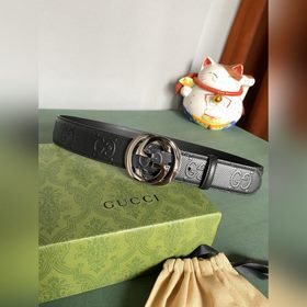 Gucci 4,0-дюймовый ремень из тисненной кожи с принтом из серии Ma