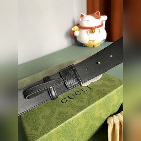 Gucci 4,0-дюймовый ремень из тисненной кожи с принтом из серии Ma
