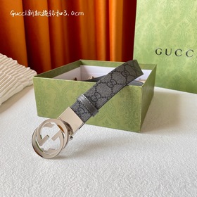 Новая модель Gucci. Одна сторона из нового серо-черного ПВХ с при