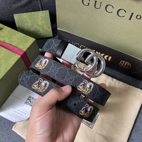 Gucci, ширина 3,0 см, новый двусторонний кожаный ремень с принтом
