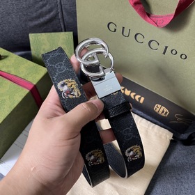 Gucci, ширина 3,0 см, новый двусторонний кожаный ремень с принтом