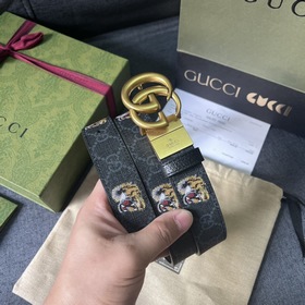 Gucci, ширина 3,0 см, новый двусторонний кожаный ремень с принтом