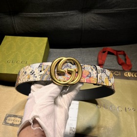 Новый ремень Gucci соединяет прошлое и настоящее бренда, продолжа