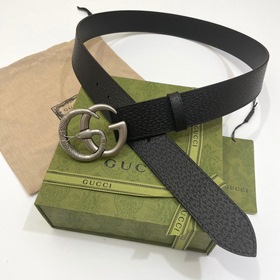 GUCCI Размер 4 см, подлинная форма. Один из боков этого ремня име