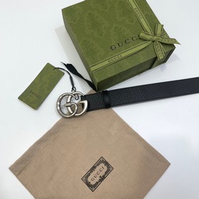 GUCCI Размер 4 см, подлинная форма. Один из боков этого ремня име