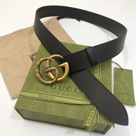 GUCCI Размер 4 см, подлинная форма. Один из боков этого ремня име