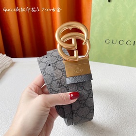 Новая модель Gucci： одна сторона из нового серо-черного ПВХ с при