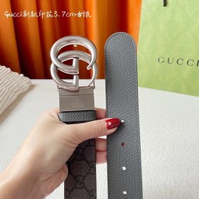 Новая модель Gucci： одна сторона из нового серо-черного ПВХ с при