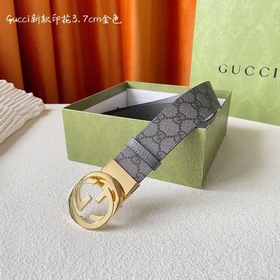 Новая модель Gucci： одна сторона из нового серо-черного ПВХ с при