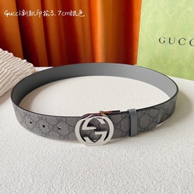 Новая модель Gucci： одна сторона из нового серо-черного ПВХ с при