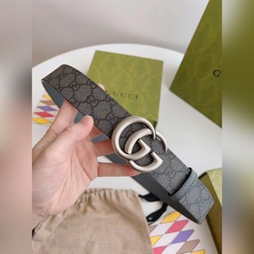 Новейшая модель Gucci из серой парусины и кожи серой текстурой св