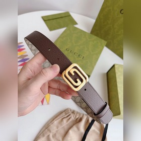 Новейшая модель от Gucci, выполненная из коричневой парусины и ко