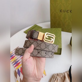 Новейшая модель от Gucci, выполненная из коричневой парусины и ко
