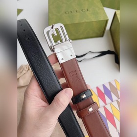 Новейшая модель от Gucci из черной кожи с текстурой свиной шкуры 